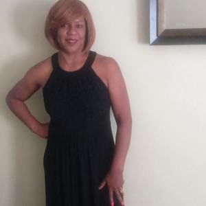 Meet your Posher, Lena